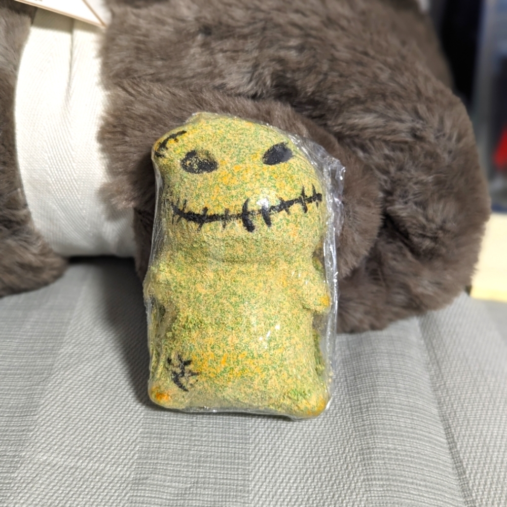 Oogie Boogie Notoriously Morbid indie bath bomb